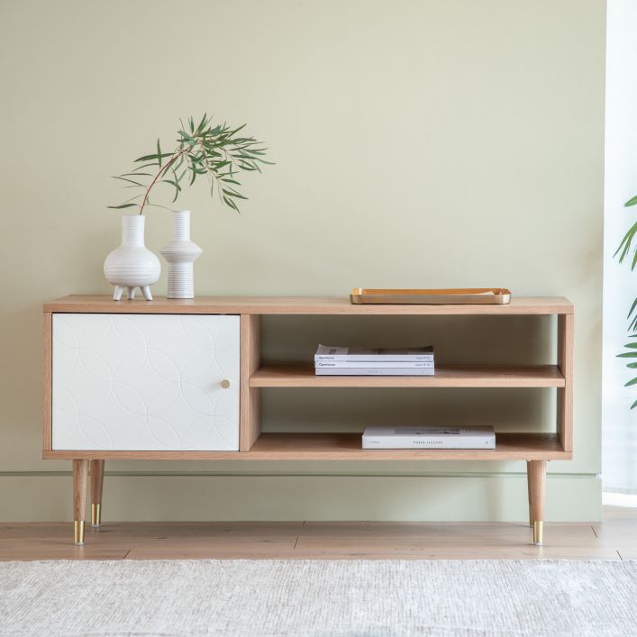 Cotswold media unit - White & Oak