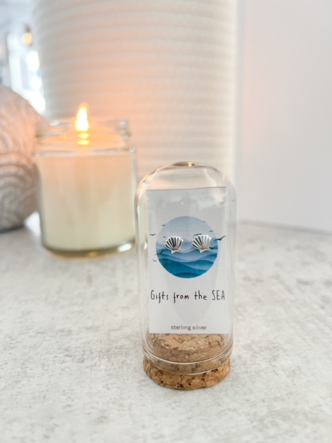 Sterling silver earrings in jar - Image 16