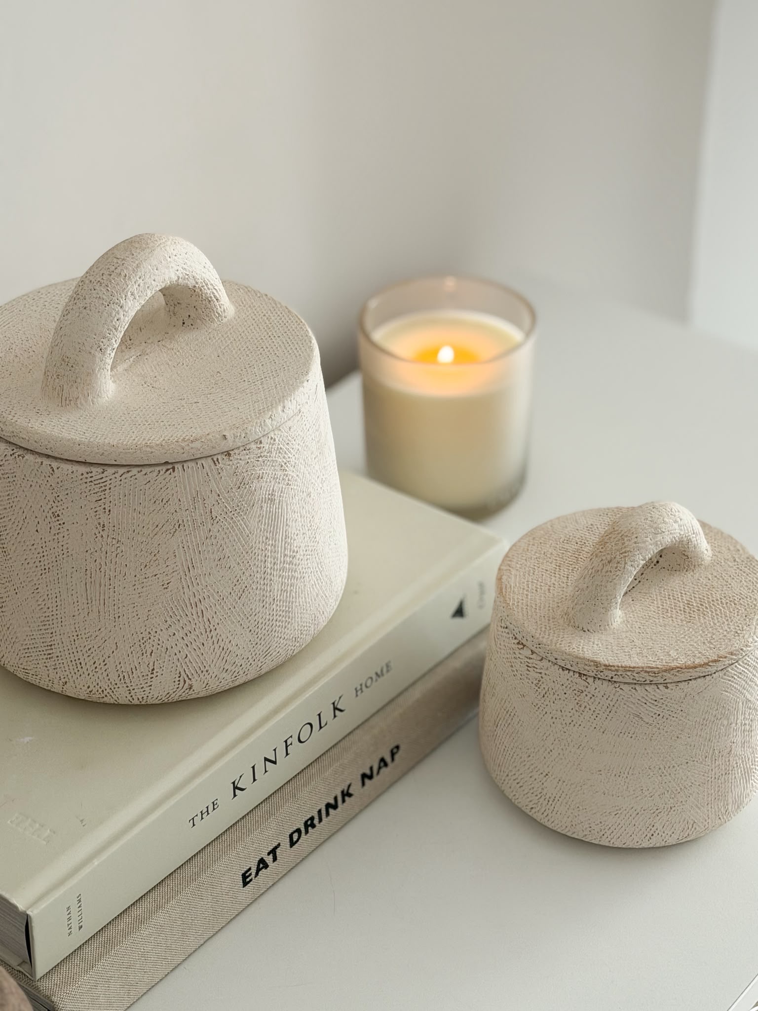 Nordic textured lidded pot - Image 2