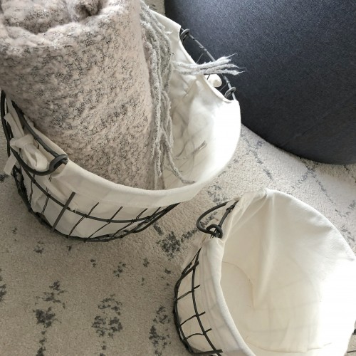 Pair of lined wire handled baskets - Image 3