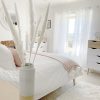 Soft fluffy 5 stems of pampas grass - Image 2
