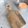 Rattan handled wooden board - Image 3