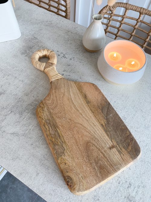 Rattan handled wooden board - Image 3