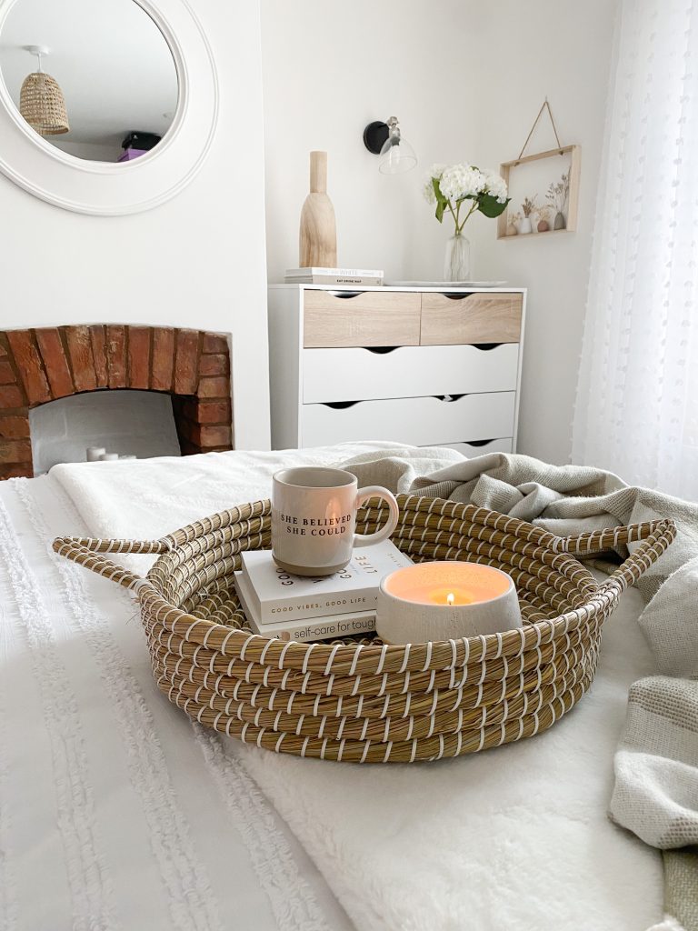 Luxury woven tray with handles 3 sizes