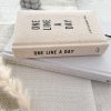 'One line a day' 5 year memory book - Image 3