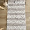 Beige and white chevron textured rug - Image 2