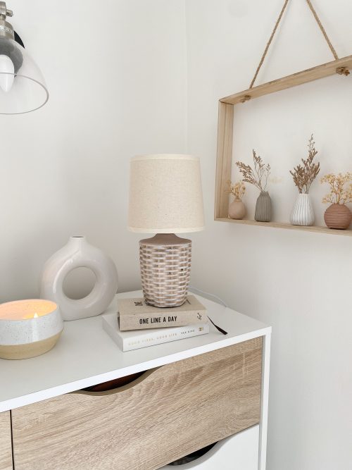Small woven ceramic lamp with linen shade - Image 4