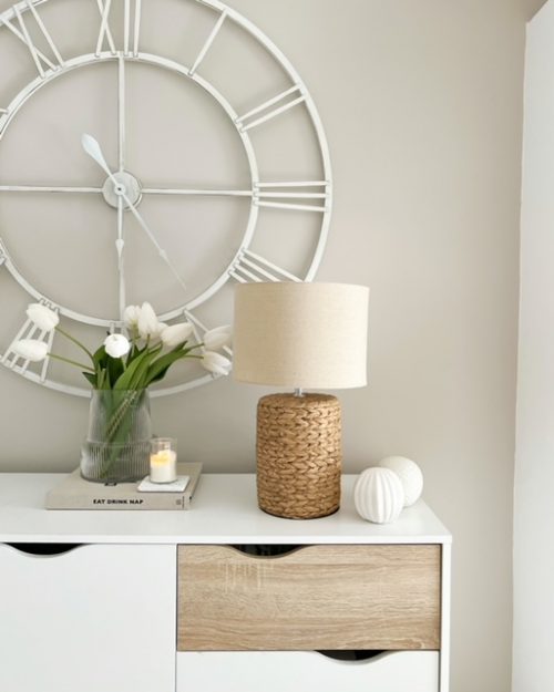 Stunning woven style heavy lamp with neutral shade - Image 3