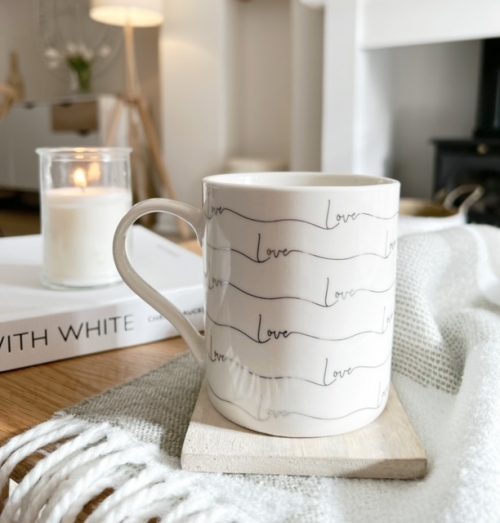 Beautiful 'Love' script mug