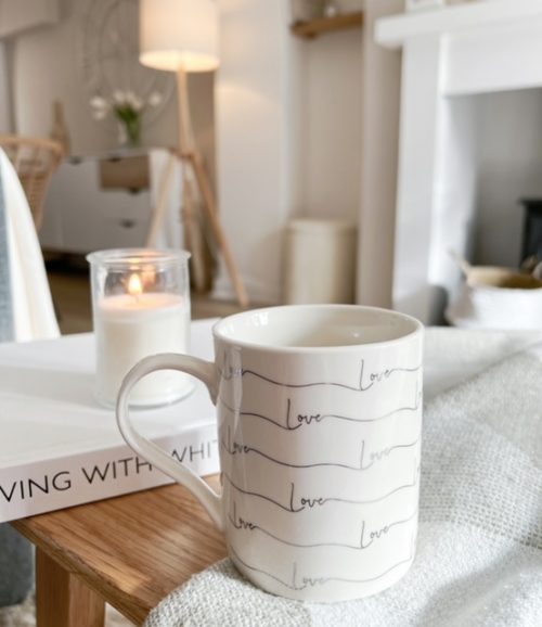 Beautiful 'Love' script mug - Image 2