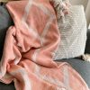 Coral geo throw with tassels - Image 3