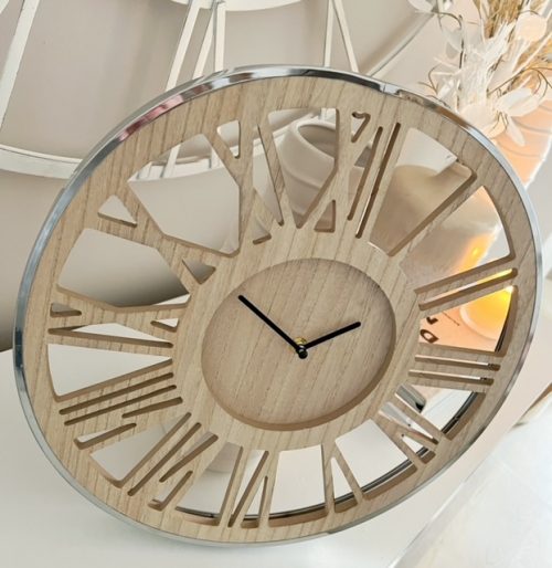 Natural wood clock with silver edging - Image 2