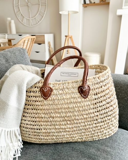 Large sturdy two handled basket - Image 2