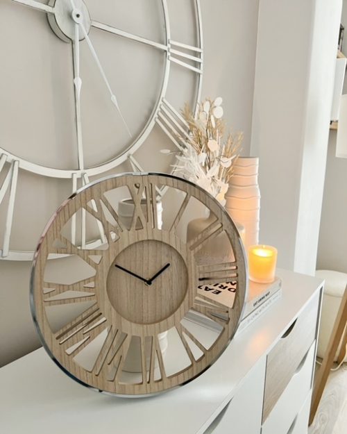 Natural wood clock with silver edging - Image 3