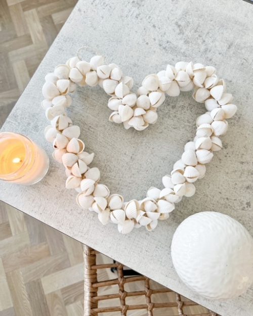 Beautiful shell heart wreath - Image 4