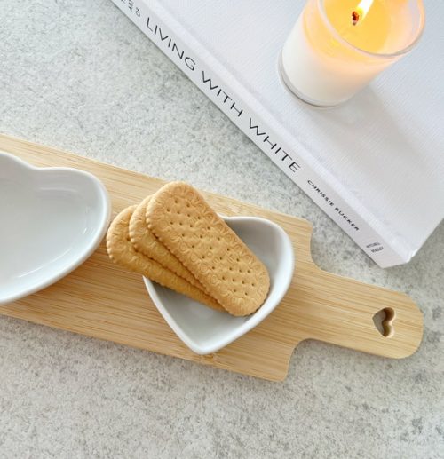 Wooden heart board with heart dishes - Image 2