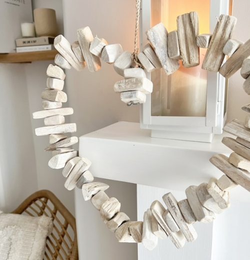 White wash decorative driftwood heart - Image 3