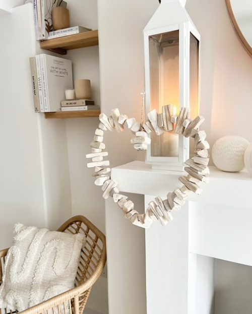 White wash decorative driftwood heart - Image 2