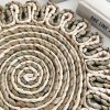Woven mat with scalloped edge - Image 3