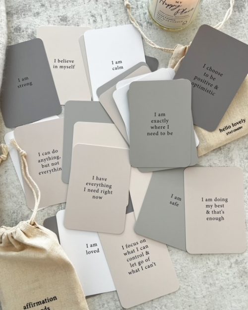 Beautiful affirmation pack of cards in linen bag - Image 2