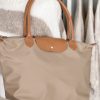 Classic tote bag with leather handles - Taupe - Image 4