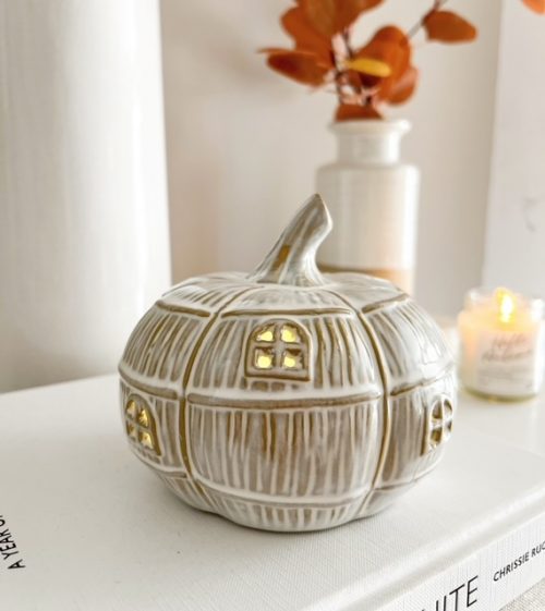 Beautiful ceramic light up 'house' pumpkin