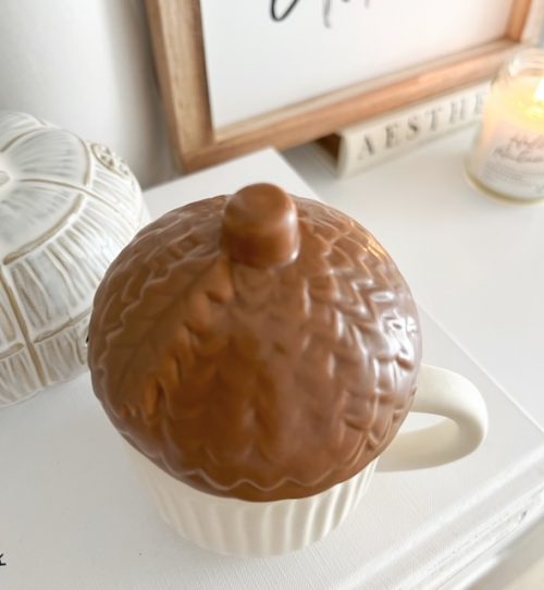 Lidded ceramic acorn mug - Image 3