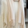 Soft tassel scarf - Cream - Image 2