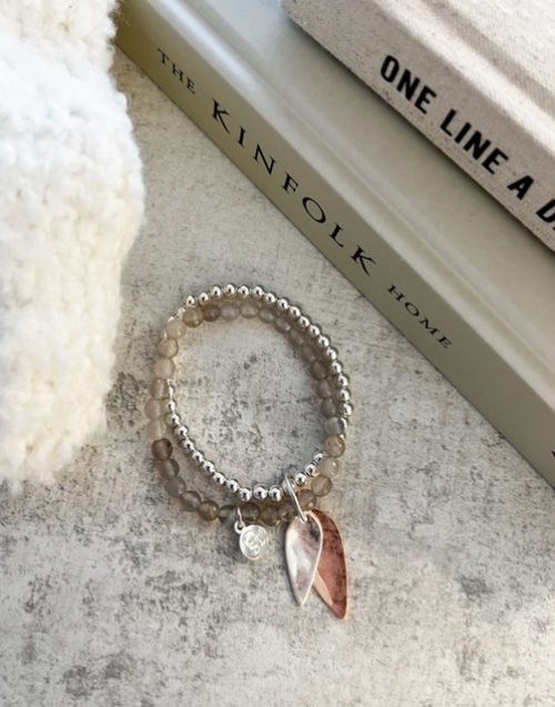 Double bead bracelet with leaf decoration - Image 2