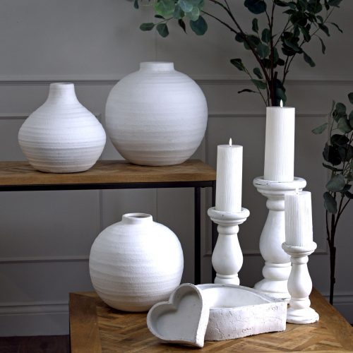 Stunning very large statement white matt ceramic vase - Image 2