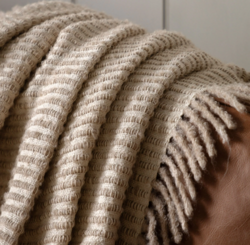 Cream fringe throw - Image 2