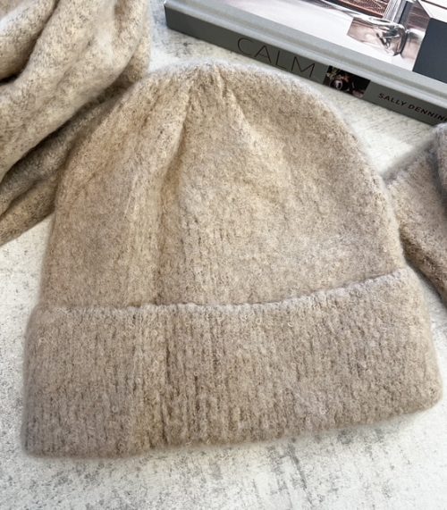 Softest boucle scarf, hat and glove set - Sand - Image 2