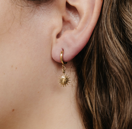 Sun charm earrings - Image 5