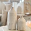 Pair of decorative white vases - Image 4